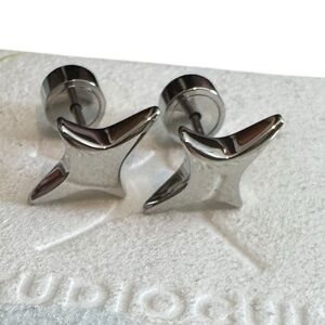 Studiocult Puffy Star Sparkle Earrings Tarnish Free Stainless Steel NWOT